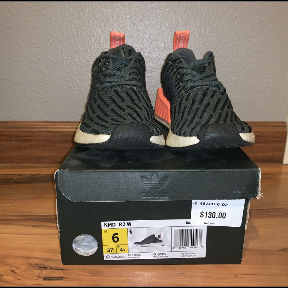 Women’s Adidas NMD_R2